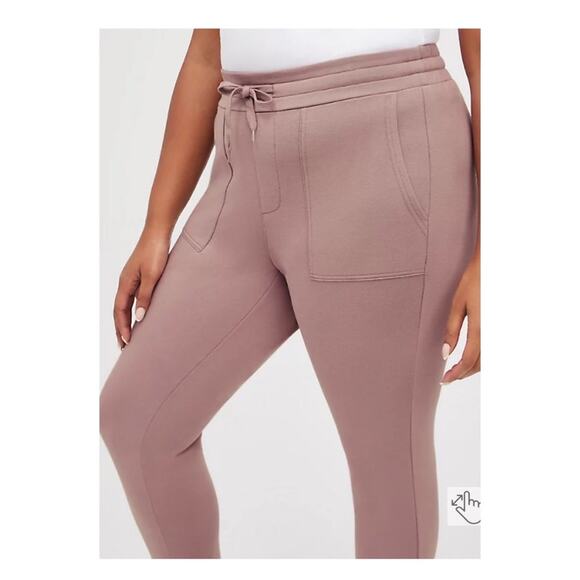 Torrid Mauve Purple Ultra Soft Fleece Classic Fit Jogger Sz.3 NWT - Picture 3 of 10